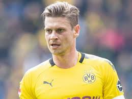 Lukasz piszczek gibt als vizekapitän ab. Bvb Piszczek Kann Sich Verlangerung Vorstellen