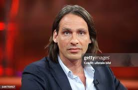 137 photos et images haute résolution de Richard Ard