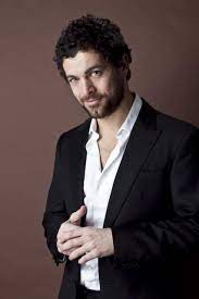 Tonio fortebracci se întoarce în românia! L Onore E Il Rispetto Onoare Si Respect 2006 Film Serial Cinemagia Ro