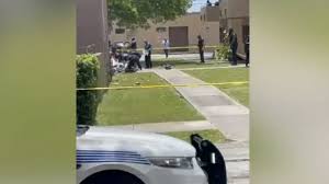 Miami shooting caught on camera, six people injuredmiami police have released security video of a shooting earlier this month in which six people were injured. Young Man Killed In Shooting At Allapattah Apartment Complex Miami Police Nbc 6 South Florida