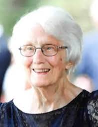 Lenora Kennedy's Instagram, Twitter & Facebook