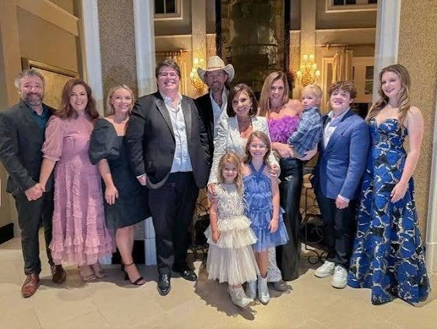Toby Keith's son's emotional last photo with famous dad is flooded with sympathetic messages from fans