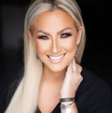 Join us by wishing our Permanent makeup Artist Jessica Caulder a happy  birthday!! She's currently running a raffle for a chance to win a $500  micro blading session for only $10!! Go