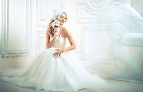 2,707 likes · 3 talking about this. Das Brautkleid Ein Traum In Weiss Ganz In Weiss Sat 1
