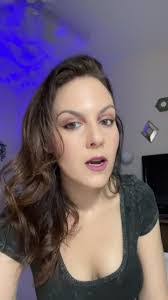 Sarah Fredrickson's Instagram, Twitter & Facebook