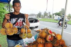 Đây là loại trái cây đặc sản của bang sabah ở malaysia. Sáº§u Rieng Ruá»™t Ä'á» NhÆ° Mau Ä'áº¯t Gáº¥p Ä'oi Quáº£ ThÆ°á»ng Chá»‹ Em Mua áº§m áº§m Vietnamnet