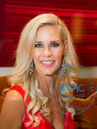 Tracey Stern's Instagram, Twitter & Facebook