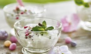 Stracciatella Pfefferminz Quarkcreme Rezept Swissmilk Rezept Pfefferminze Quarkcreme Quark Dessert
