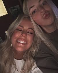 Alexis Wentz's Instagram, Twitter & Facebook