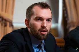 Iowa lawmakers move to expand 'don't say gay' law through 12th grade