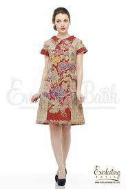 Model baju batik atasan wanita terbaru dan modern. Model Batik Putih Coklat Ibu Herlina Pakaian Wanita Model Baju Wanita Model Pakaian Wanita