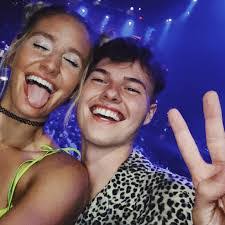 Grace Redding's Instagram, Twitter & Facebook