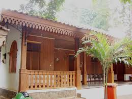 Desain arsitektur rumah betawi minimalis dari kayu via dodolanweb.blogspot.com. Rumah Adat Betawi Info Gtk
