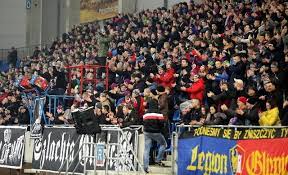 Najstarsza dzielnica, najwierniejsi kibice piasta gliwice. Kibice Piasta Gliwice I Gks Jastrzebie Dopingowali Razem Na Stadionie Przy Okrzei Przybylo Widzow Zdjecia Dziennik Zachodni