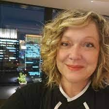 Ayako Kagami's Instagram, Twitter & Facebook