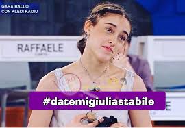 Amici #amici19 #amici2020 #javier #valentin #seraleamici19 #mariadefilippi #gaia #jacopo #giulia #nicolai gaia e giulia nelle. I Fan Di Giulia Stabile Infuriati Contro Gli Autori Di Amici 20 Il Vicolo Delle News