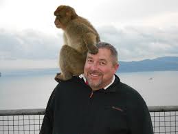 Britische telefonzellen, fisch an chips, freche affen und vieles mehr. News Freelancer In Gibraltar Teil 2 Videotagebuch Mit Affen Inside