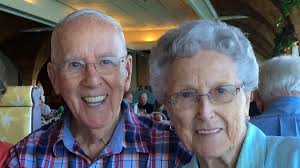 WWII vet, 101, 'finally' walks at graduation 80 years after having to miss  ceremony amid global war