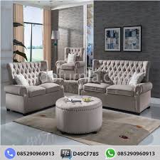 Walaupun begitu penggunaan warna monokrom dapan membuat model sofa ini lebih minimalis dengan gaya skandinavian. Pin On Kursi Sofa Tamu