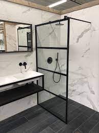statuario tegels taats design douche wand en xenx mat zwarte kranen douche wanden badkamer badkamer ontwerp