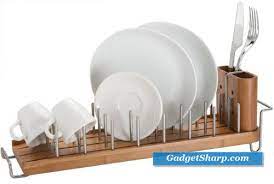 You can also choose a plastic rack in black or white to match a kitchen with neutral tones. 10 Modern And Functional Dish Rack Designs