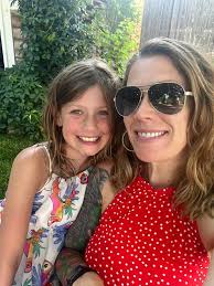 Can a cheaper mineral sanitizer cartridge cause hot tub rashes?