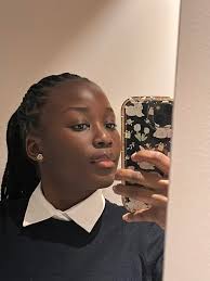 Hi! My name is Kayla and I'm looking for 1-2 roommates to apartment hunt  with or to takeover someone's lease/sublease. I am hoping to sign