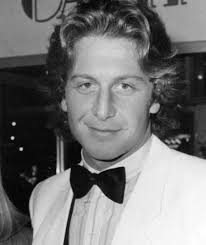 Lee Kramer's Instagram, Twitter & Facebook