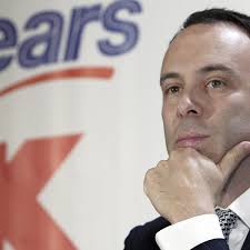 Sears to stay open after chairman wins $5bn bankruptcy auction