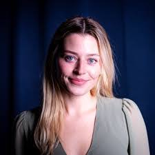 Mackenzie Macdonald's Instagram, Twitter & Facebook