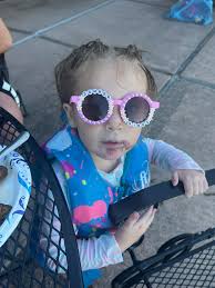 Who grew up eating blackberries right off the bush? 🍇🌿 No washing, no  plates, just stained fingers and summer memories 😄