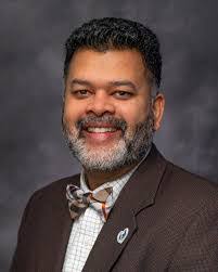 Bruce Sholes's Instagram, Twitter & Facebook