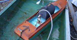 スチームボートの進水テスト ボイラーの蒸気で首振りエンジンテスト スチームボート ボート ボイラー