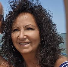 Does anyone use fifo bottles? Does it work well to store paint?