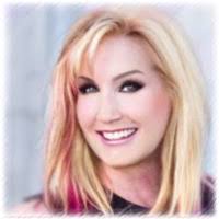 Shanna Marks's Instagram, Twitter & Facebook