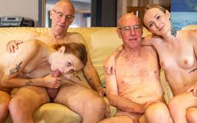 Bellinda & Luc-b - Granddadz: Amateur Amateur Porn by FapHouse