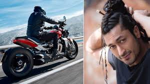 Vidyut jammwal is one of the top martial artists across the globe». Vidyut Jammwal And His New Rs 18 Lakh Bike Are A Perfect Match Gq India