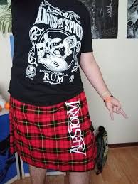 Flouer o scotland, scottish gaelic: I Fell Asleep With Flower Of Scotland Playing On Loop I Woke Up In A Kilt With Few Empty Bottles Of Rum At My Feet Alestorm