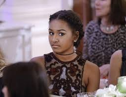 Sasha obama's age is 19 years old as of today's date 9th march 2021 having been born on 10 june 2001. Sasha Obama Barack Obama S Daughter Biography Age Wiki Height Weight Boyfriend Family More