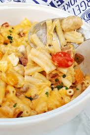 This Mothership Macaroni And Cheese Is Worthy Of The Name Loaded With Vegetables Two Cheeses And Perfect For Feeding A Crowd Macandcheese Easy Pasta Recipes