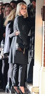 Wright Family Pay Their Respects To Nanny Pat At Towie Star S Funeral Cute Spring Outfit Ideas To Try Funeral Outfit Black Clothes Women Funeral Outfit Winter