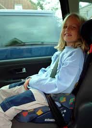Wisst ihr evtl auch, ob ein kleinkind mit kindersitz vorne auf dem beifahrerplatz mitfahren darf? Adac Test Kinder Auch Auf Dem Beifahrersitz Sicher