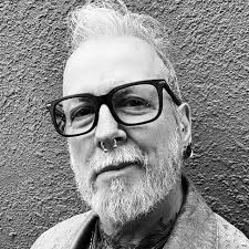 What's an ingredient you don't really like but pretend to for whatever  reason? I'll go first, salmon roe. It's pretty and a pearl or three can be  magic, but enough already…