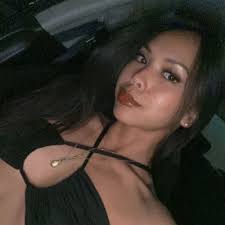 Mia Huynh (@miahwin)