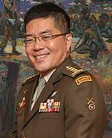 Loves star wars, football, rock music, nature and above all, my family. Melvyn Ong Wikivisually