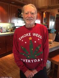 Willie Nelson Receives Ultimate Christmas Sweater From Snoop Dogg Daily Mail Online