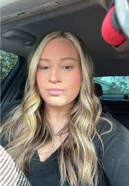 Alyssa Sheldon's Instagram, Twitter & Facebook