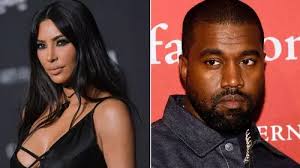 Brad Pitt arrives at Angelina Jolie's house