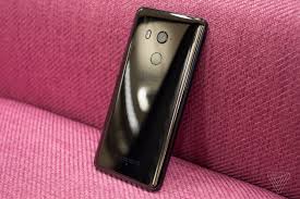 HTC U11+ announced: tiny bezels and ...