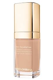 The Best Foundations For Your Skin Type Liquid Foundation No Foundation Makeup Best Foundation